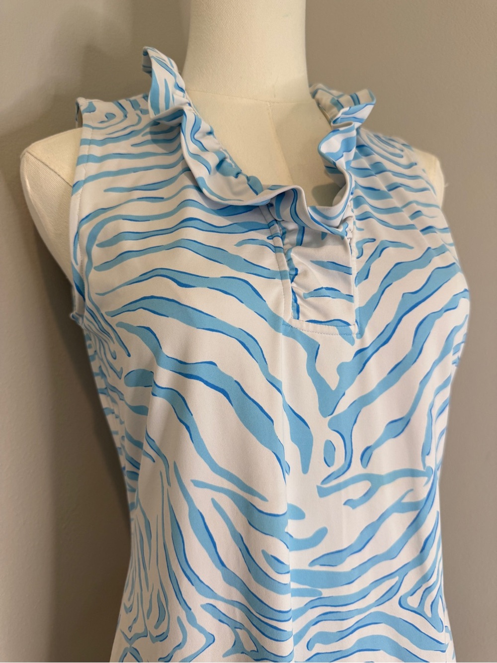 J. McLaughlin Blue & White Zebra-Style Ruffle Neck Top - Picture 3 of 9